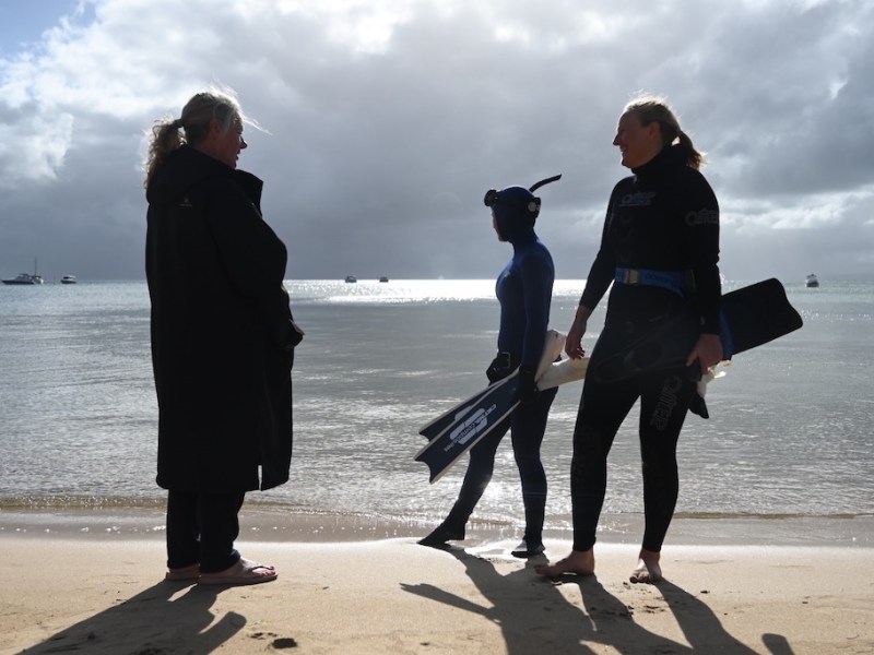 How Do You Get Warm Quickly After A Cold Water Immersion? How Do You Get Warm Quickly After A Cold Water Immersion?