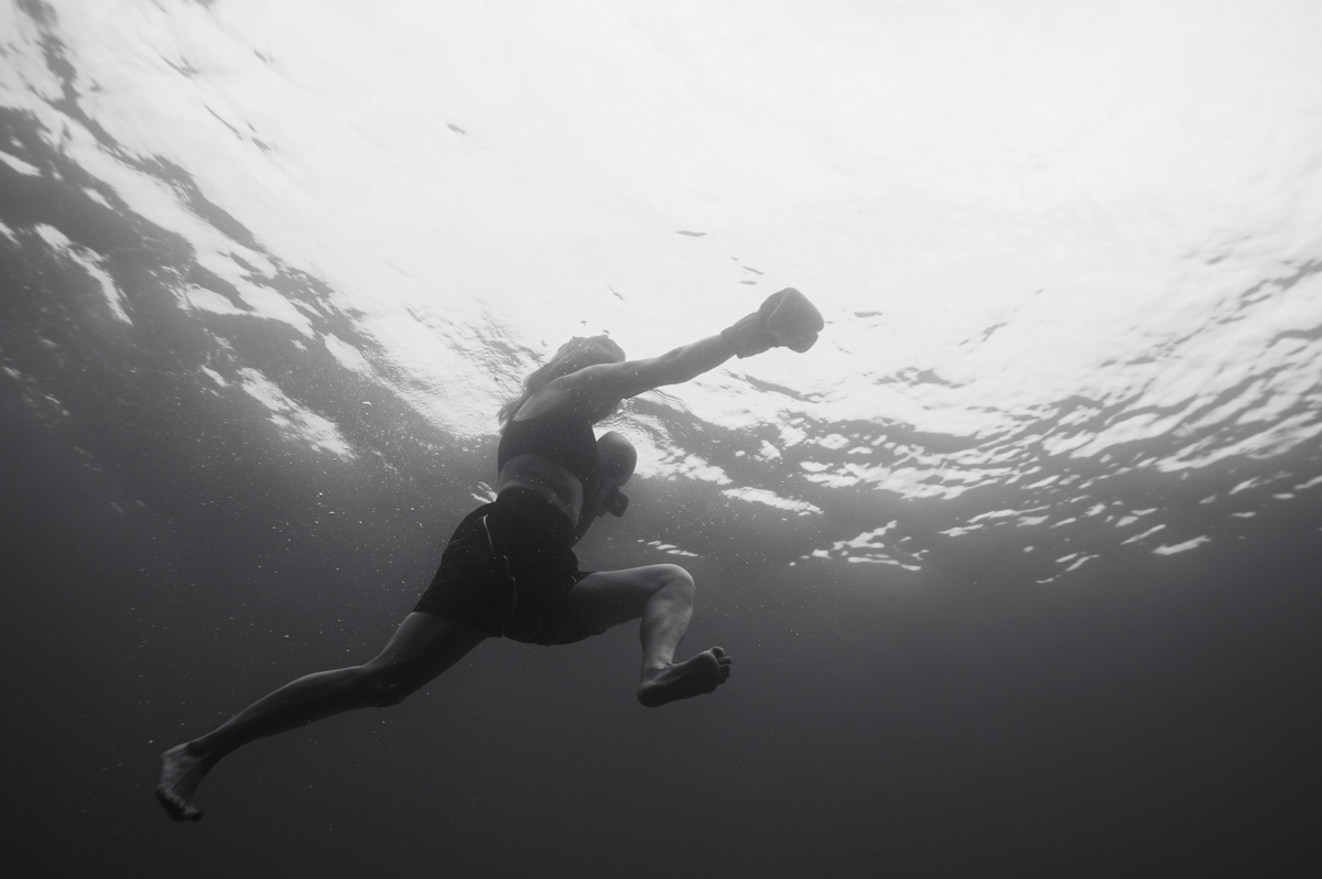 Boxer Shanyn underwater on breathhold showing resilience. Image by Marlon Quinn